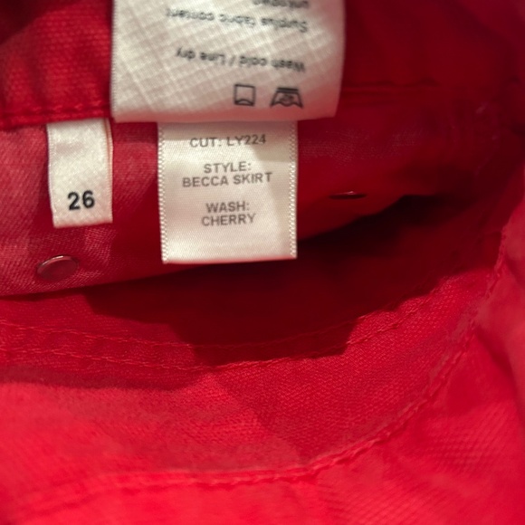 Reformation Cherry Becca Skirt Size 26 Style LY224 - Picture 6 of 6